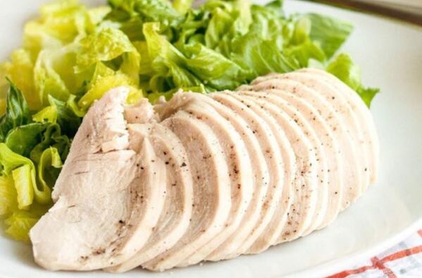 Boiled chicken is rich in protein and great for the Japanese diet. 