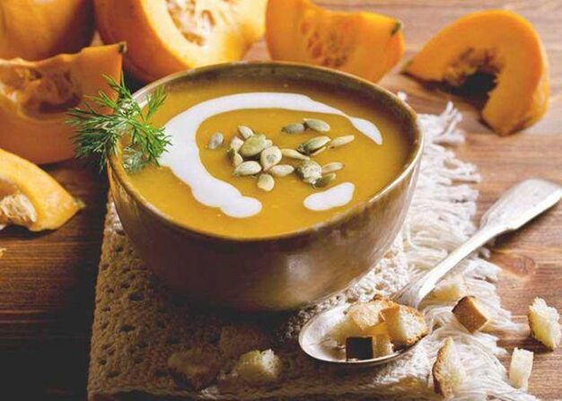 During acute gastritis, creamy soup should be eaten. 